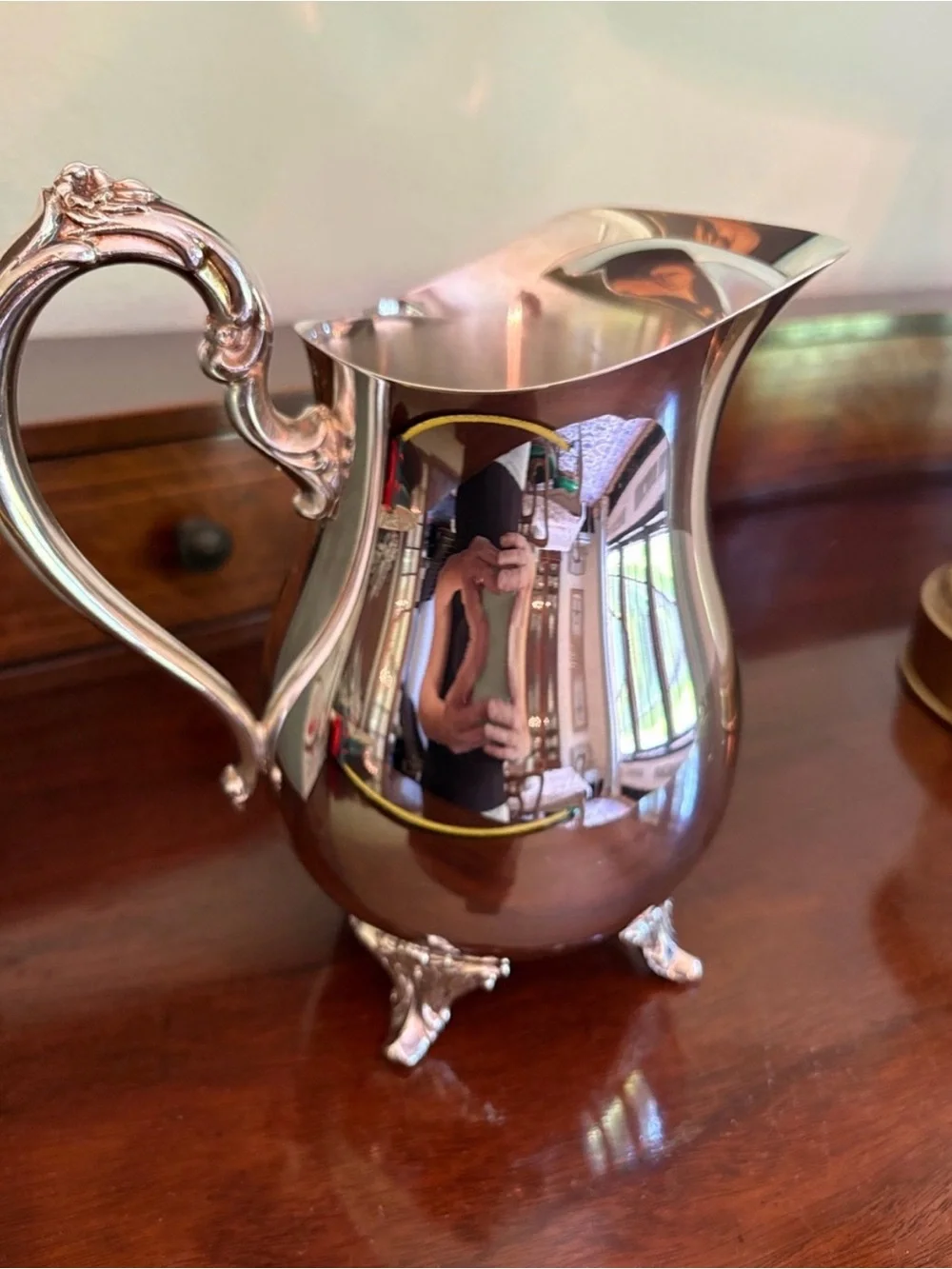 Vintage Oneida Silver Plated Pitcher or Vase with box.